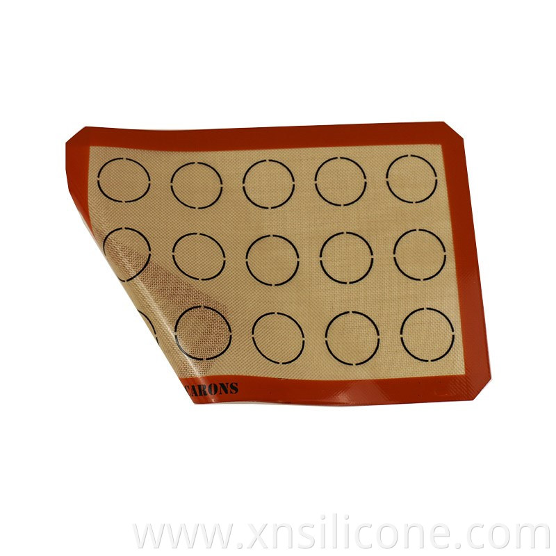 Silicone baking mat